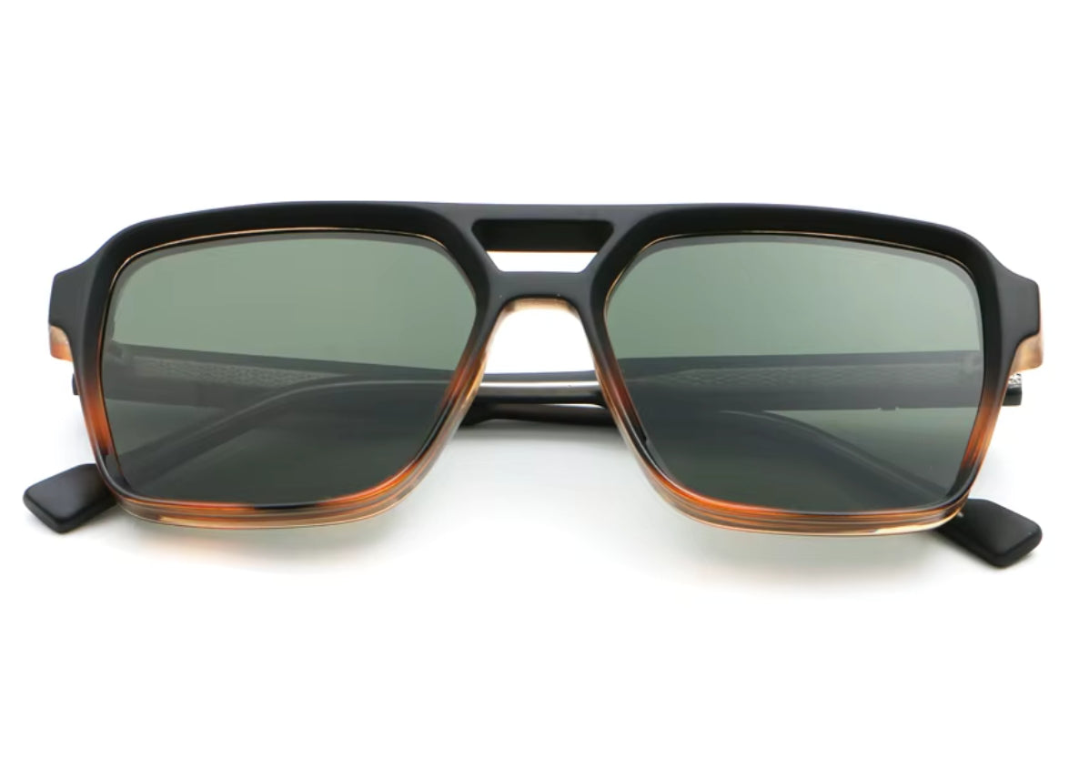 Storm Black Matte Frame X Tiger Print Pattern - Green Lens