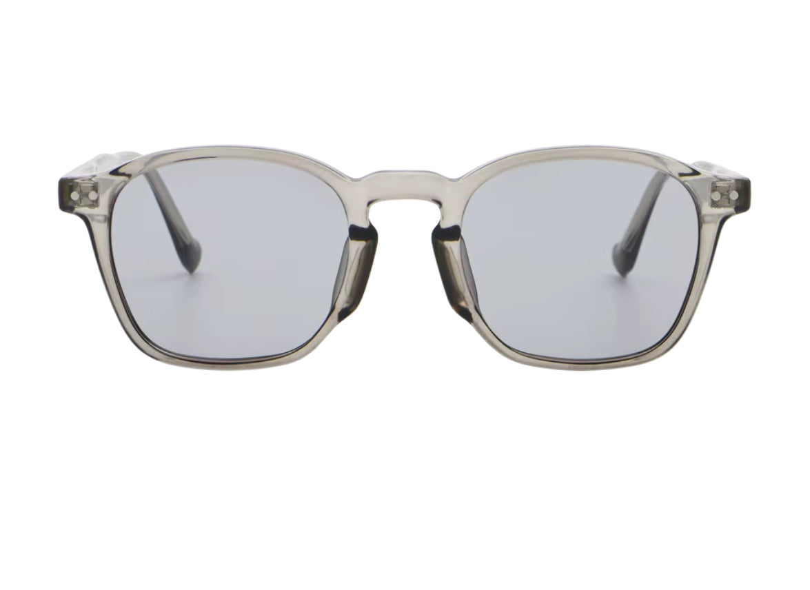 AERO - Crystal Grey Frame - Grey Lens