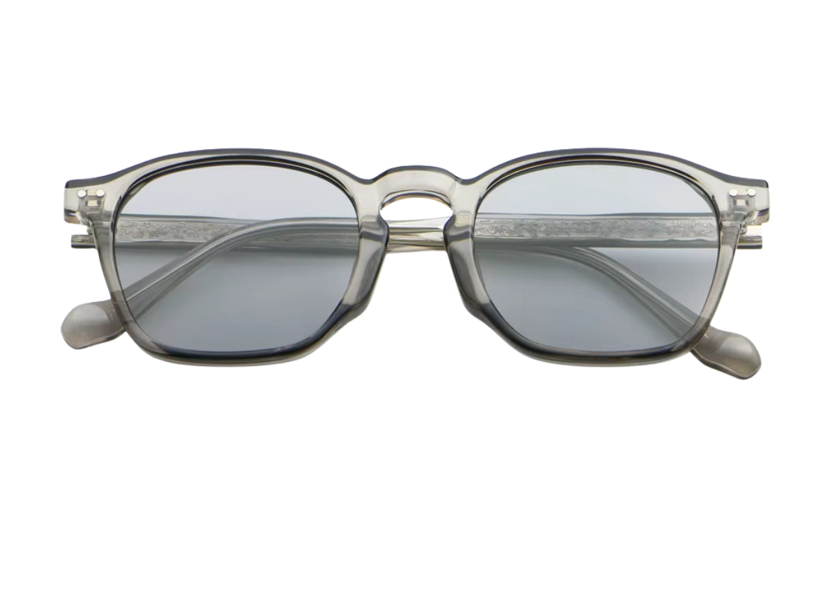 AERO - Crystal Grey Frame - Grey Lens