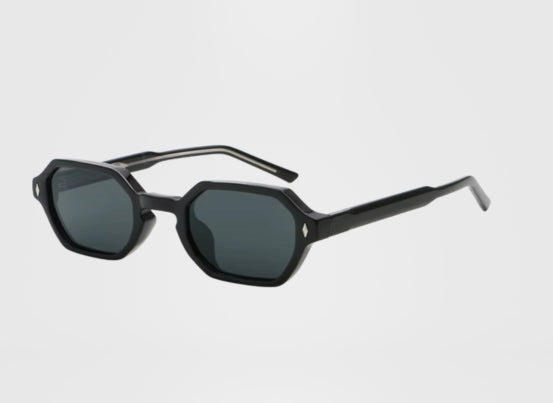 Vanguard All Black